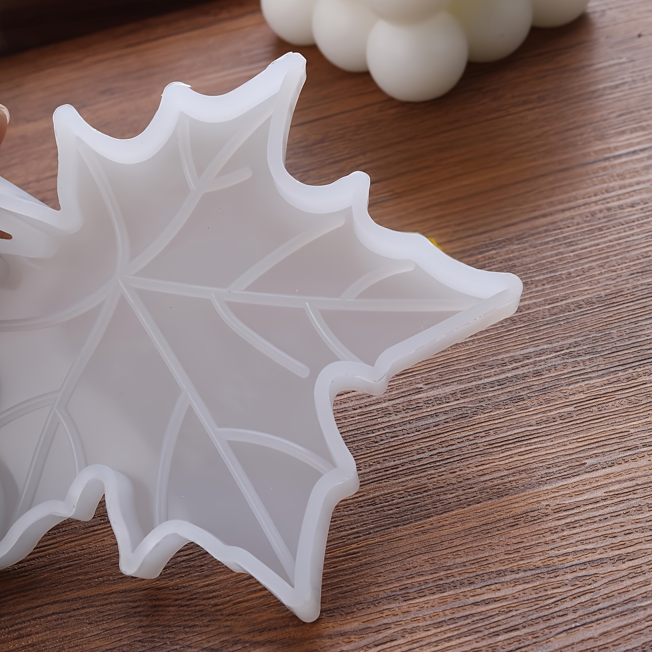 แม่พิมพ์ซิลิโคนรูปใบเมเปิ้ล 1  - Natural Making Soap บทวิจารณ์และราคา